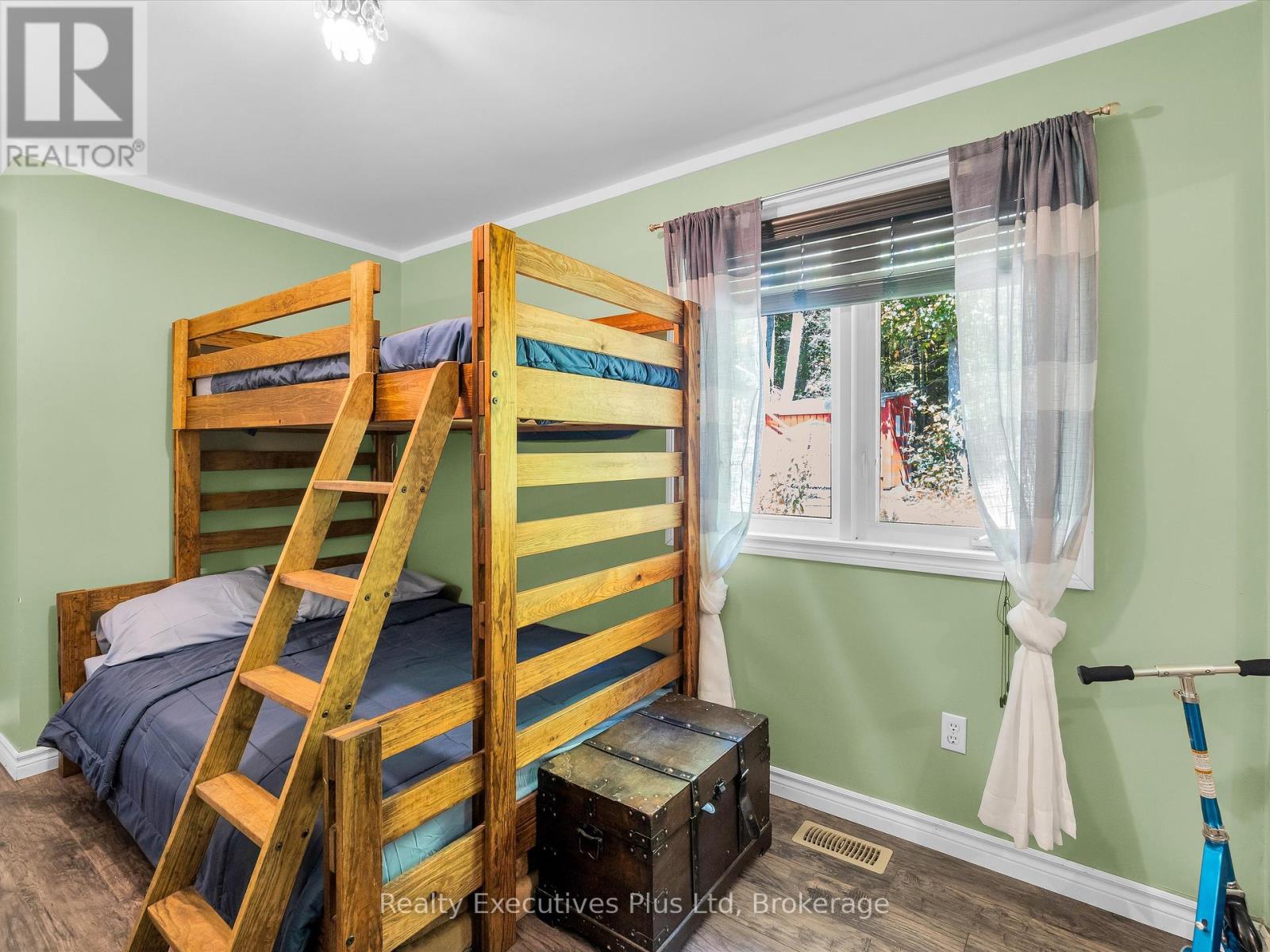 353 Mcfadden Line, Parry Sound Remote Area, Ontario  P0A 2L0 - Photo 17 - X12408603