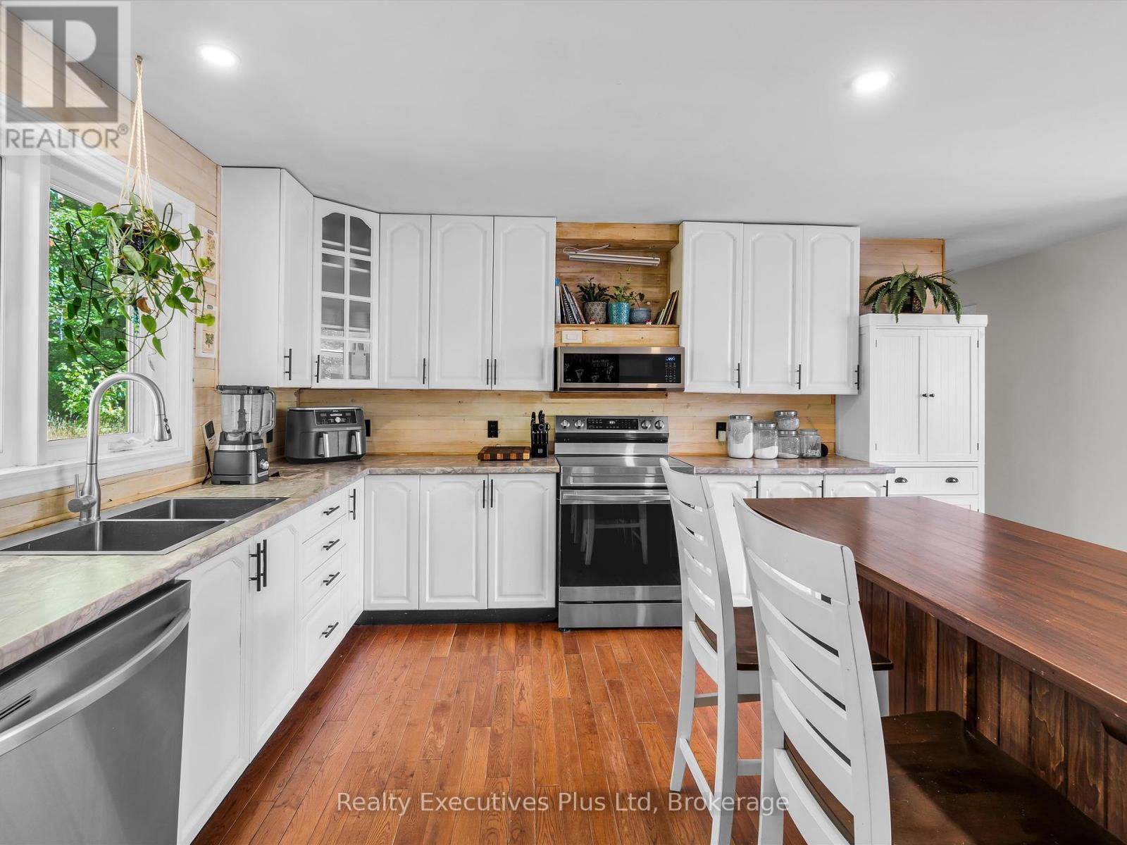 353 Mcfadden Line, Parry Sound Remote Area, Ontario  P0A 2L0 - Photo 33 - X12408603