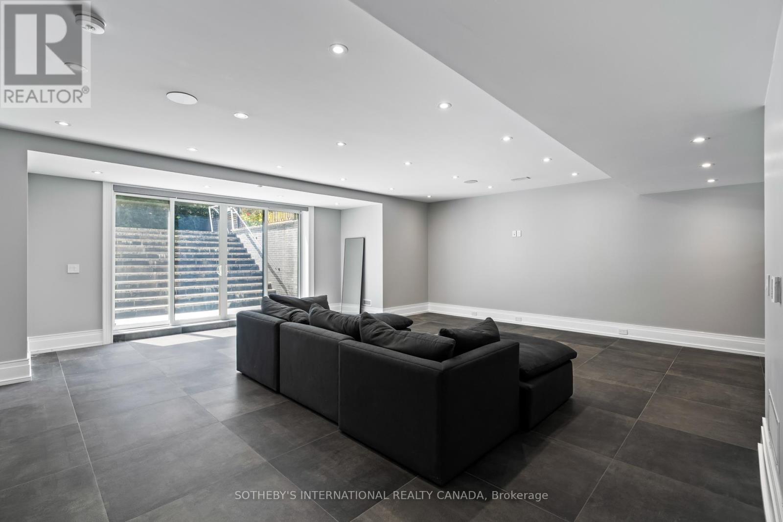 71 Yorkview Drive, Toronto, Ontario  M2R 1J7 - Photo 38 - C12305236