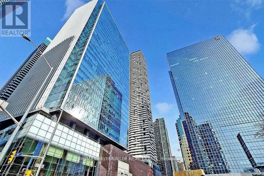 3103 - 88 Harbour Street, Toronto, Ontario  M5J 1B7 - Photo 1 - C12410524