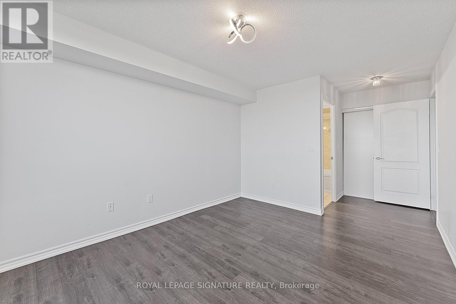 818 - 18 Sommerset Way, Toronto, Ontario  M2N 6X5 - Photo 12 - C12410558