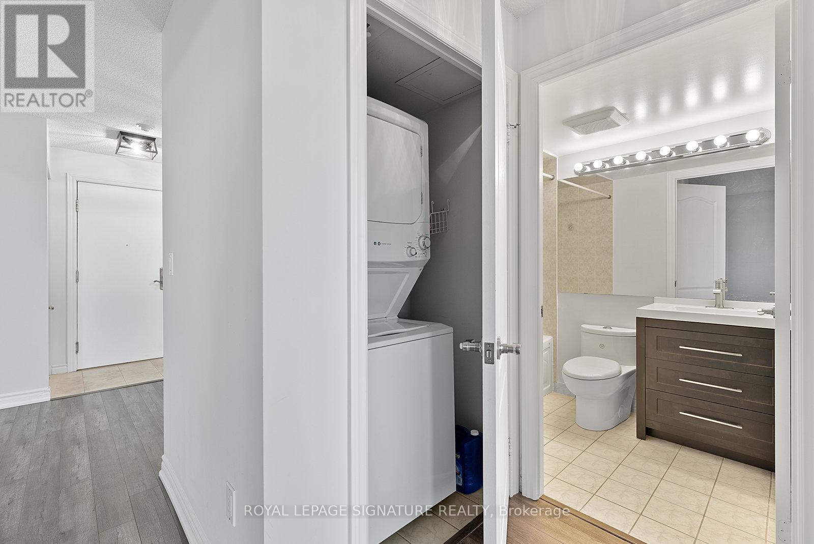 818 - 18 Sommerset Way, Toronto, Ontario  M2N 6X5 - Photo 18 - C12410558