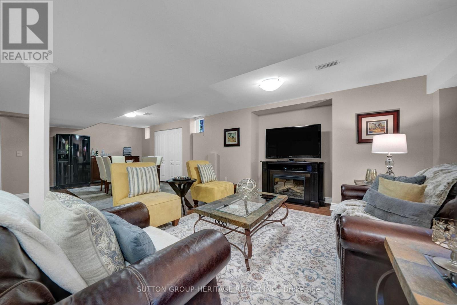 102 Kennett Drive, Whitby, Ontario  L1P 1L5 - Photo 32 - E12410564