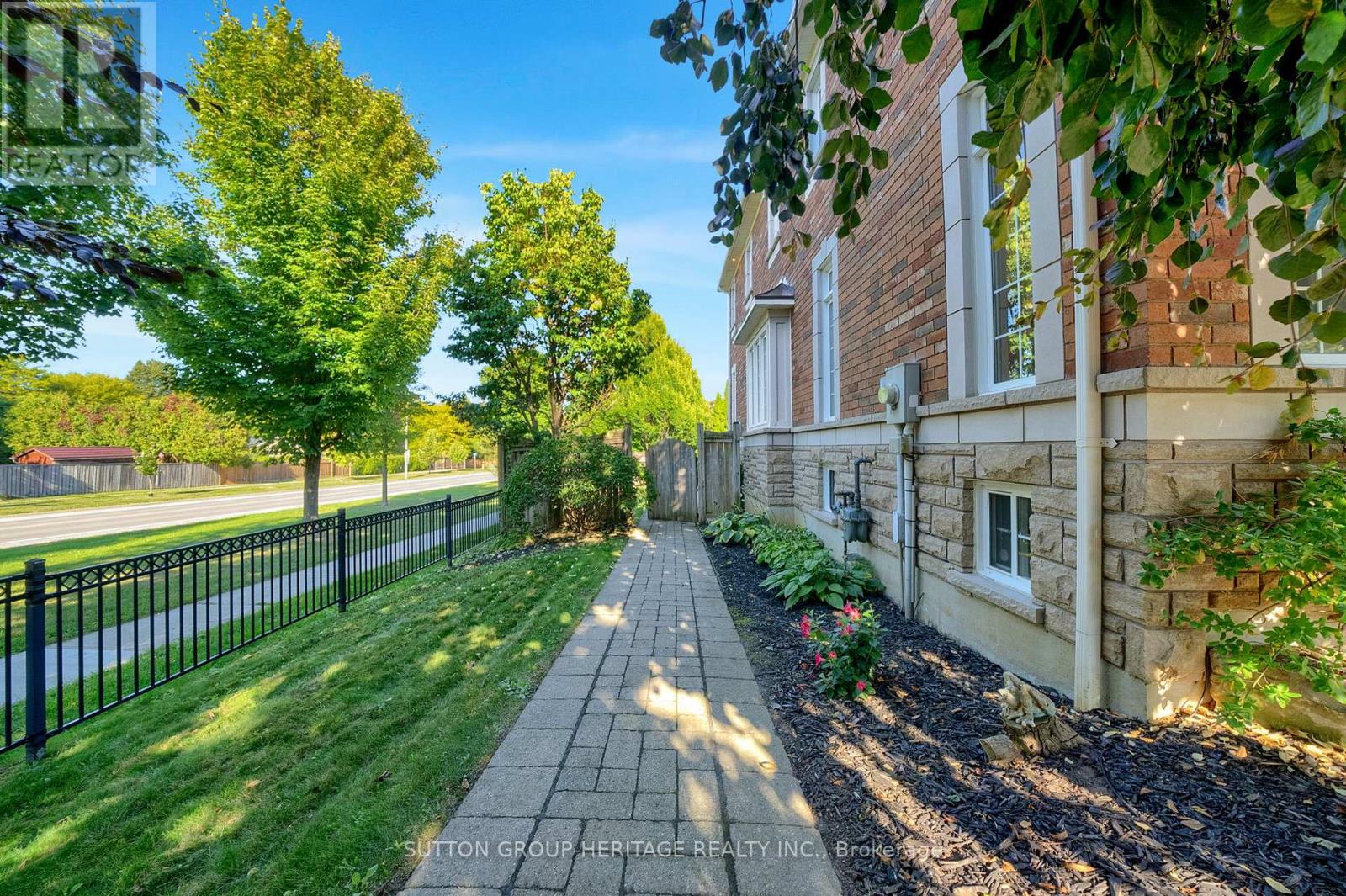 102 Kennett Drive, Whitby, Ontario  L1P 1L5 - Photo 45 - E12410564