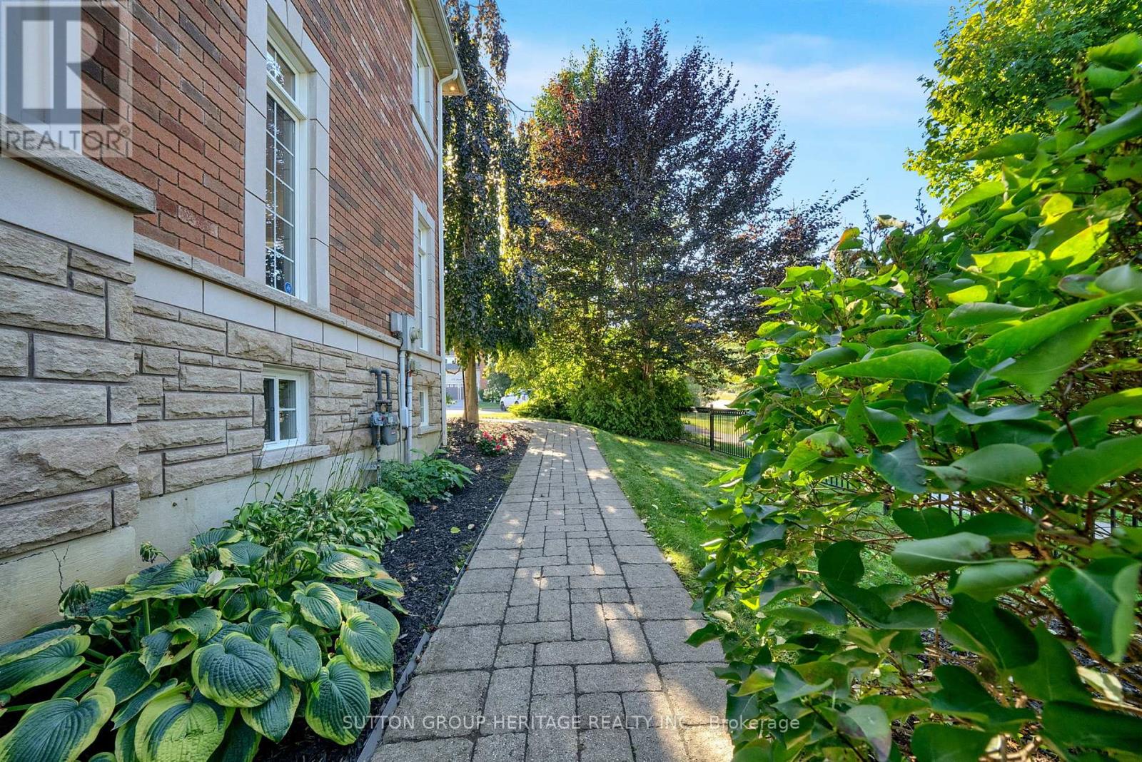 102 Kennett Drive, Whitby, Ontario  L1P 1L5 - Photo 46 - E12410564