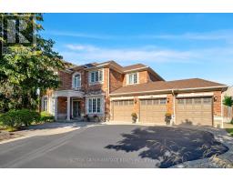 102 KENNETT DRIVE, Whitby, Ontario