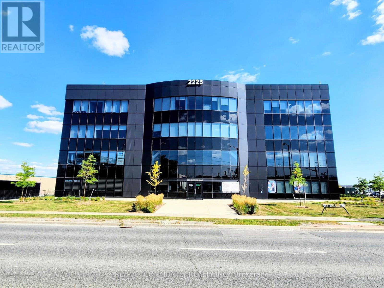 401 - 2225 MARKHAM ROAD, Toronto, Ontario