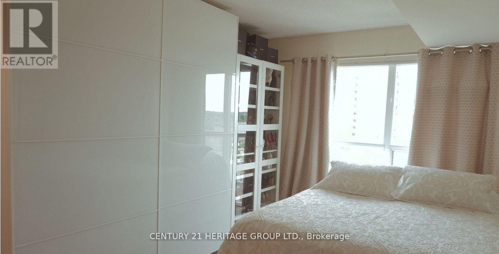 816 - 185 Oneida Crescent, Richmond Hill, Ontario  L4B 0B1 - Photo 10 - N12410565