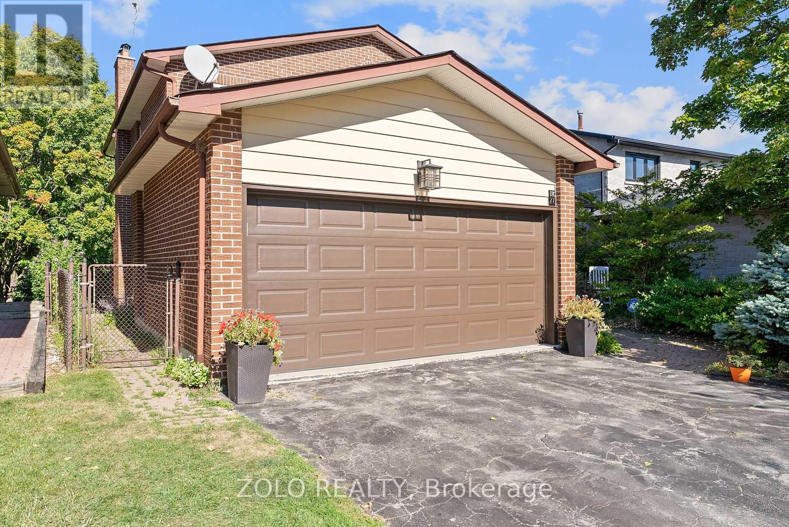 Lower - 27 Abraham Avenue, Markham, Ontario  L3T 5G5 - Photo 2 - N12410627