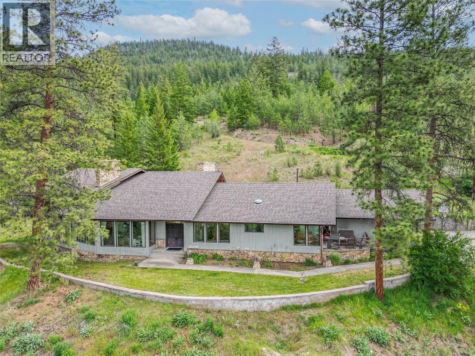 8548 Yellowhead Highway, Kamloops, British Columbia  V0E 1Z2 - Photo 4 - 10363132