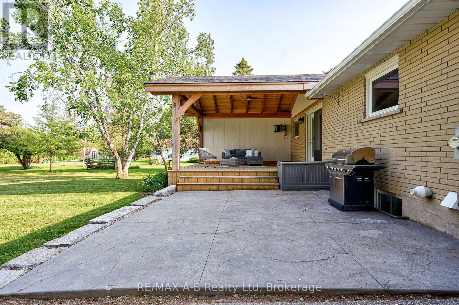 3981 111 Road, Perth East, Ontario  N5A 6S5 - Photo 37 - X12410656