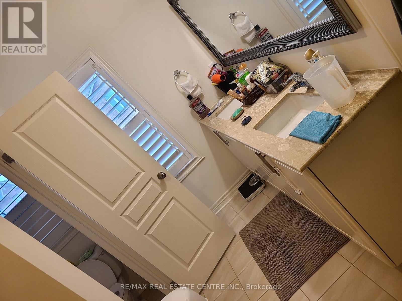 80 Haverstock Crescent, Brampton, Ontario  L7A 4E2 - Photo 14 - W12410543