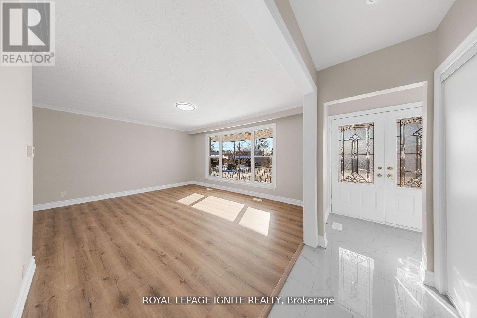 6 Brantley Crescent, Toronto, Ontario  M3J 1X5 - Photo 16 - W12410553