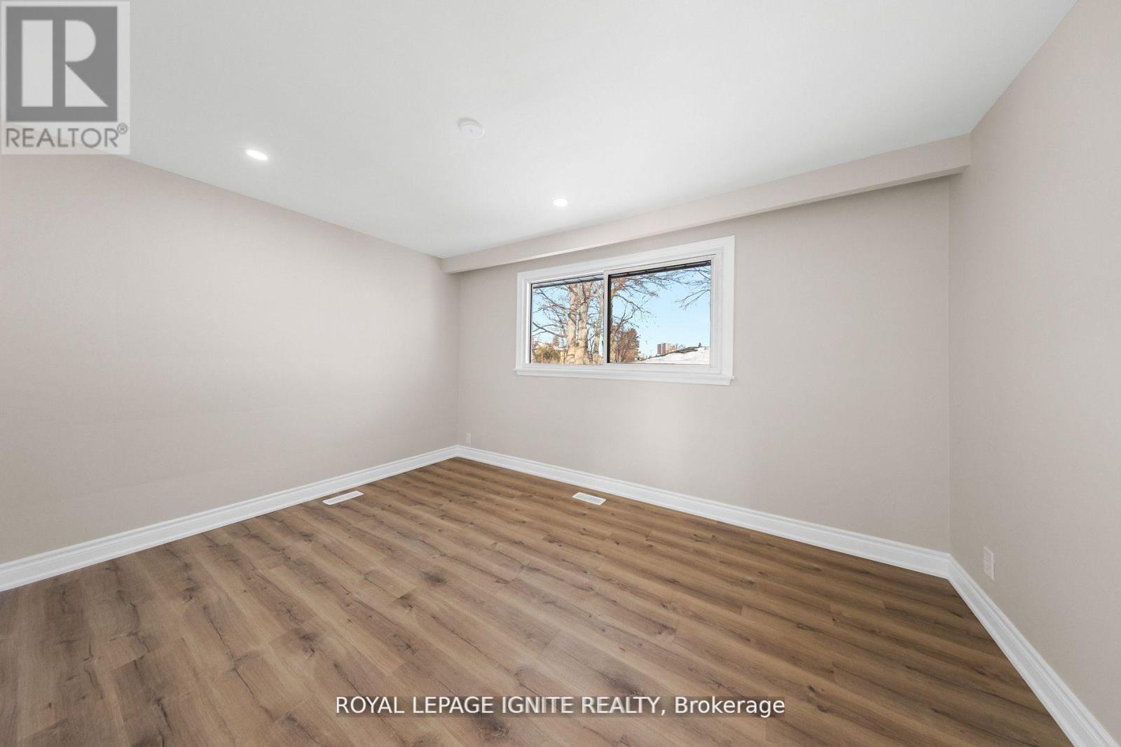 6 Brantley Crescent, Toronto, Ontario  M3J 1X5 - Photo 27 - W12410553