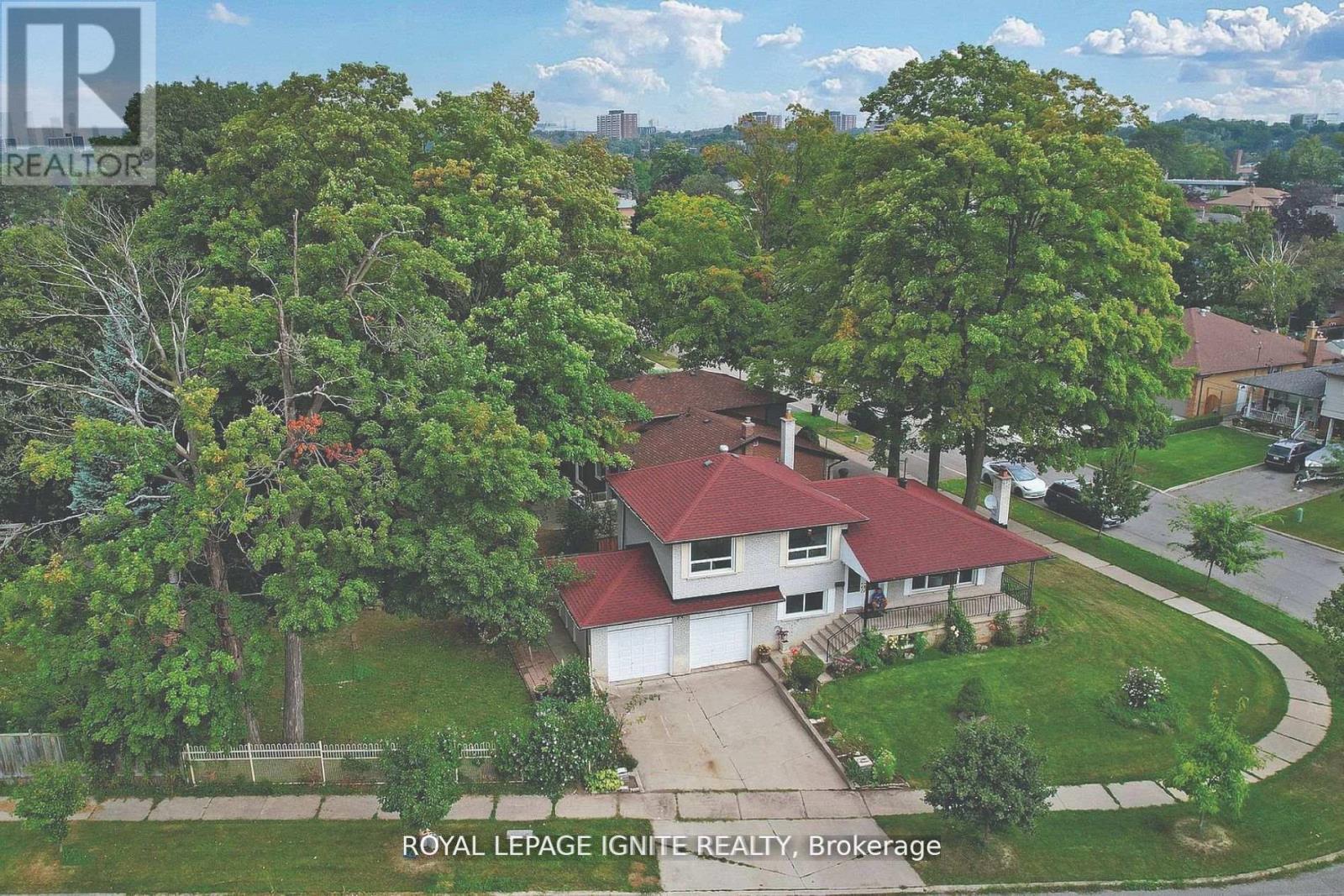 6 Brantley Crescent, Toronto, Ontario  M3J 1X5 - Photo 40 - W12410553