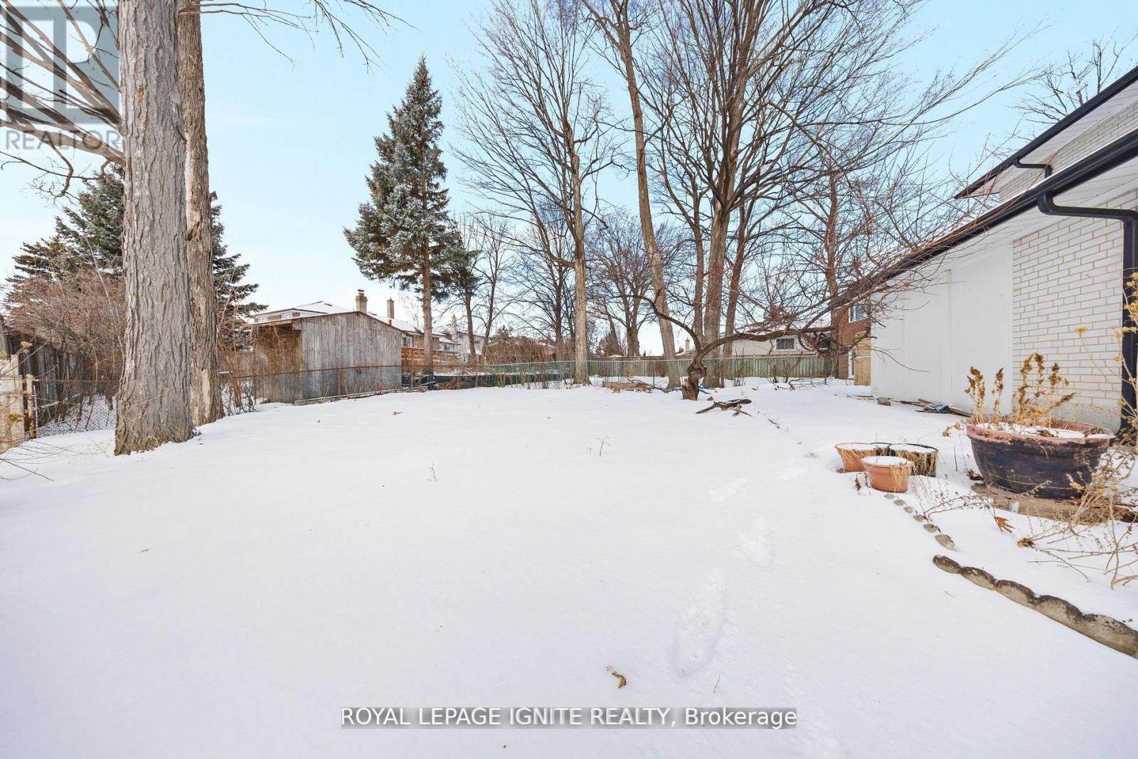 6 Brantley Crescent, Toronto, Ontario  M3J 1X5 - Photo 7 - W12410553