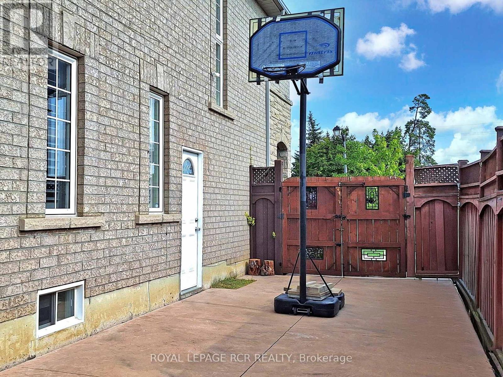 28 Wakely Boulevard, Caledon, Ontario  L7E 2G9 - Photo 40 - W12410557