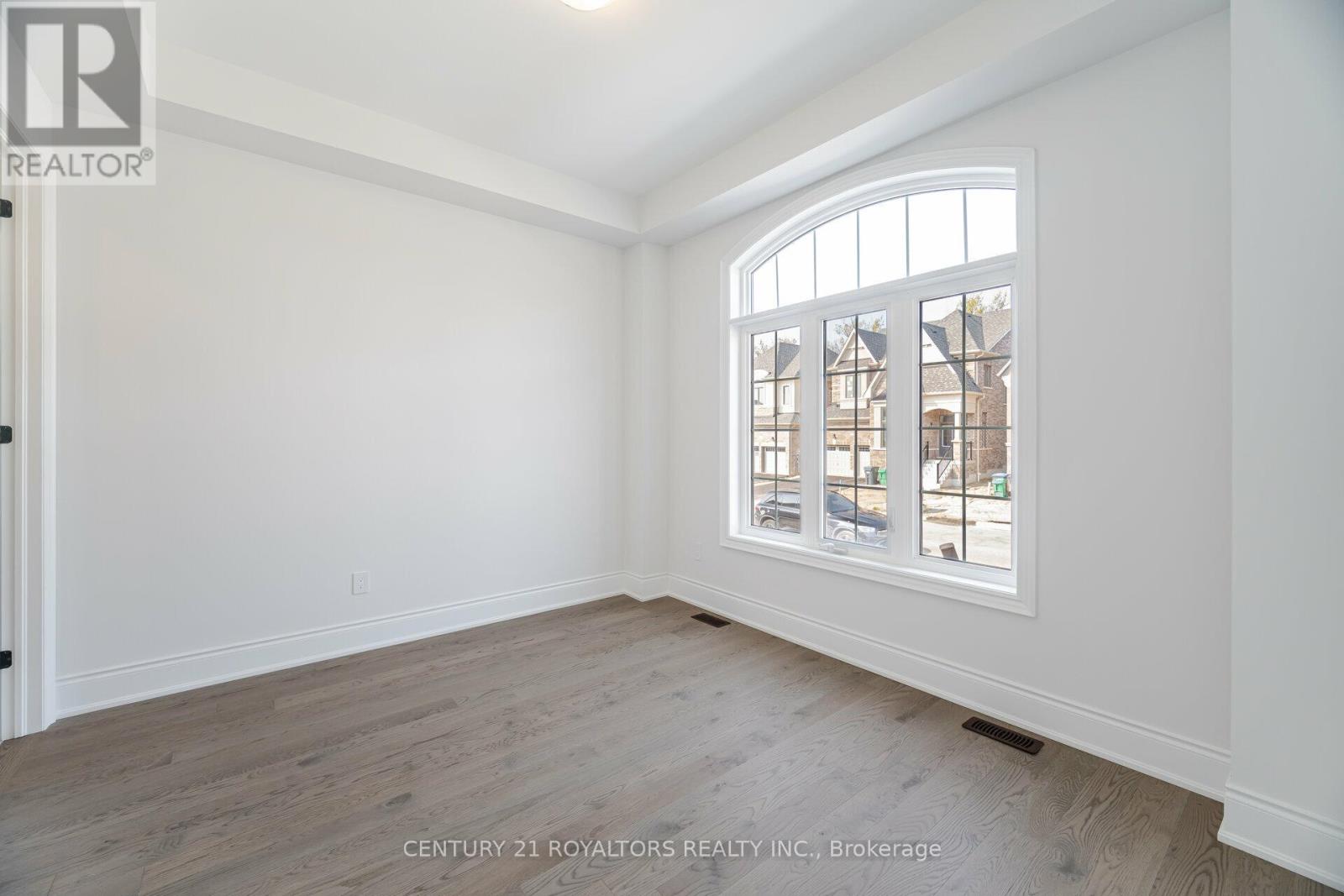 80 James Walker Avenue, Caledon, Ontario  L7C 4N1 - Photo 6 - W12410586