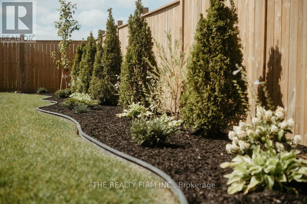 78 Optimist Drive, Southwold, Ontario  N5P 0G3 - Photo 48 - X12410630