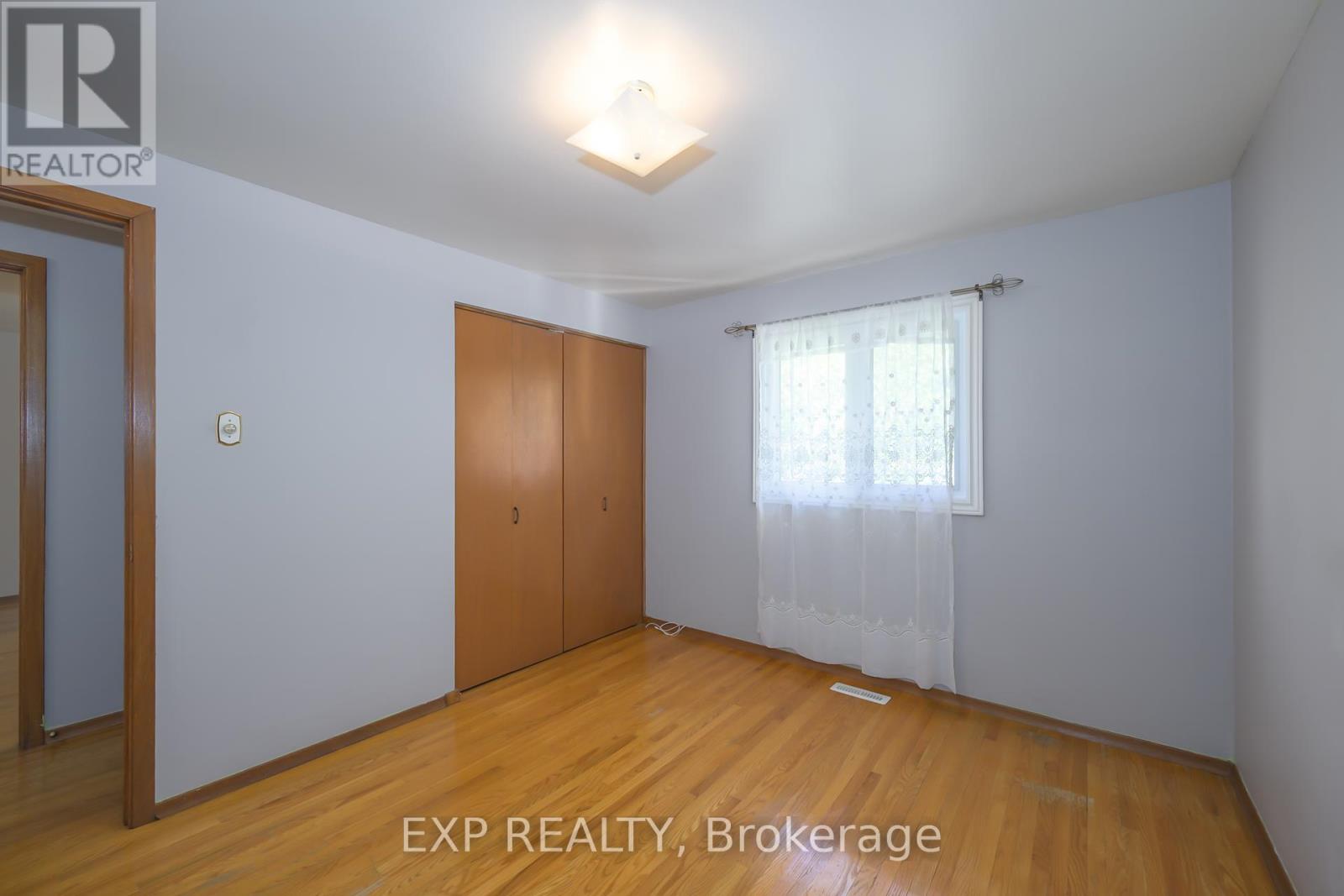 289 Fairhaven Circle, London East, Ontario  N5W 1E4 - Photo 12 - X12410664