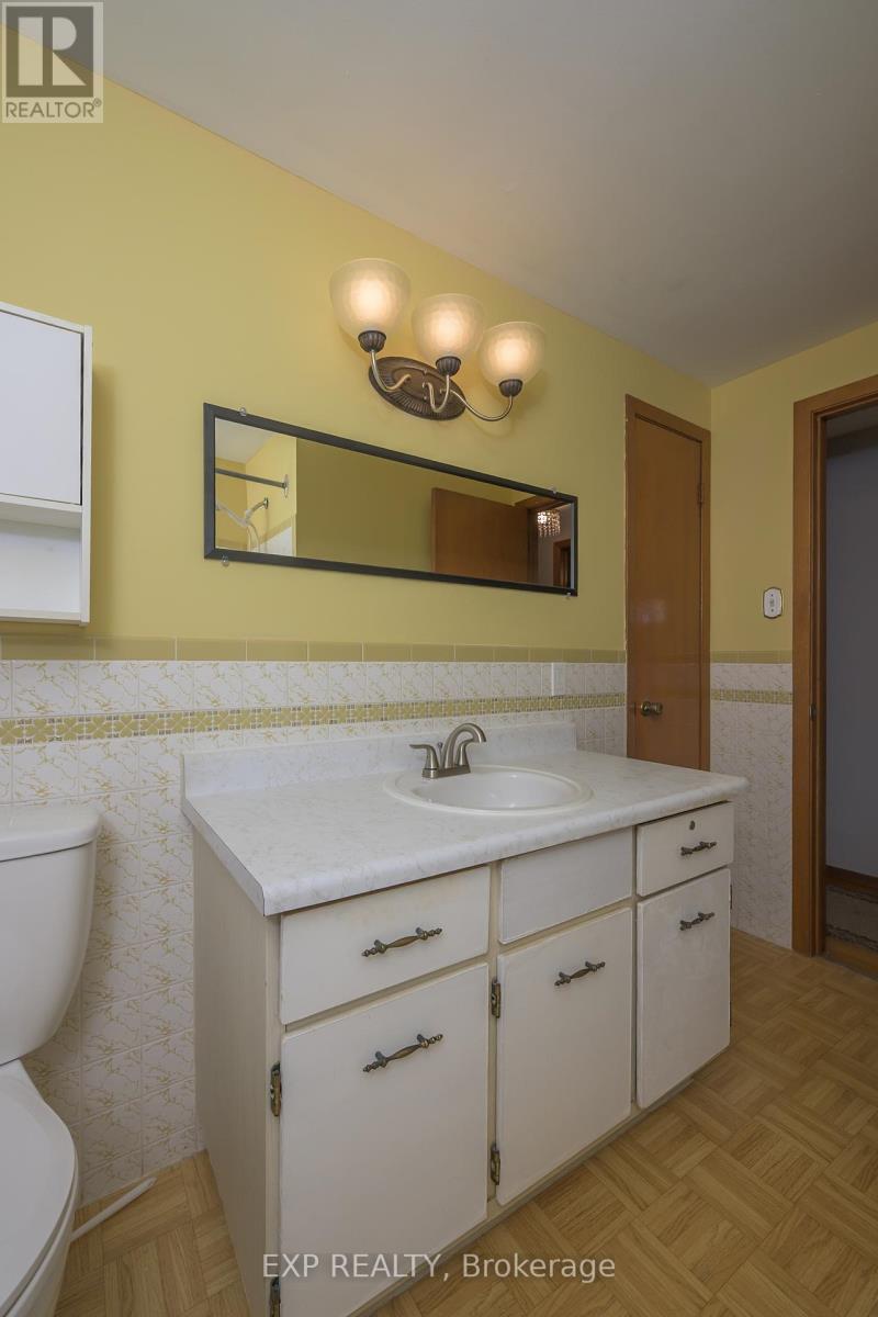 289 Fairhaven Circle, London East, Ontario  N5W 1E4 - Photo 16 - X12410664
