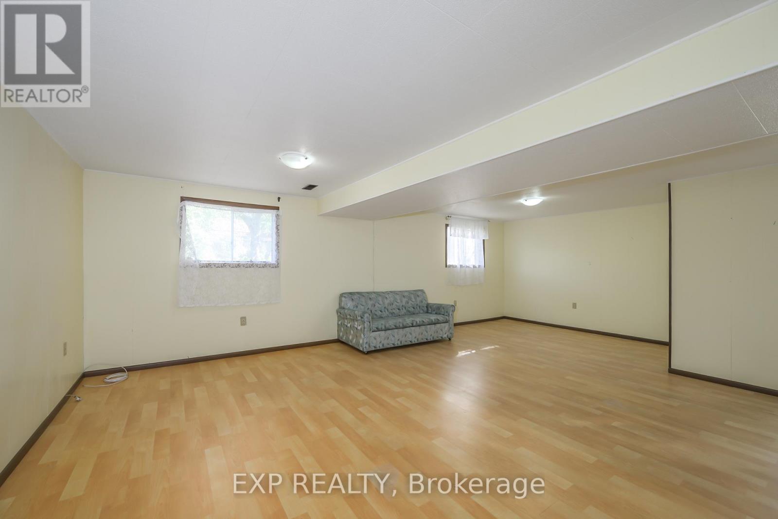 289 Fairhaven Circle, London East, Ontario  N5W 1E4 - Photo 18 - X12410664