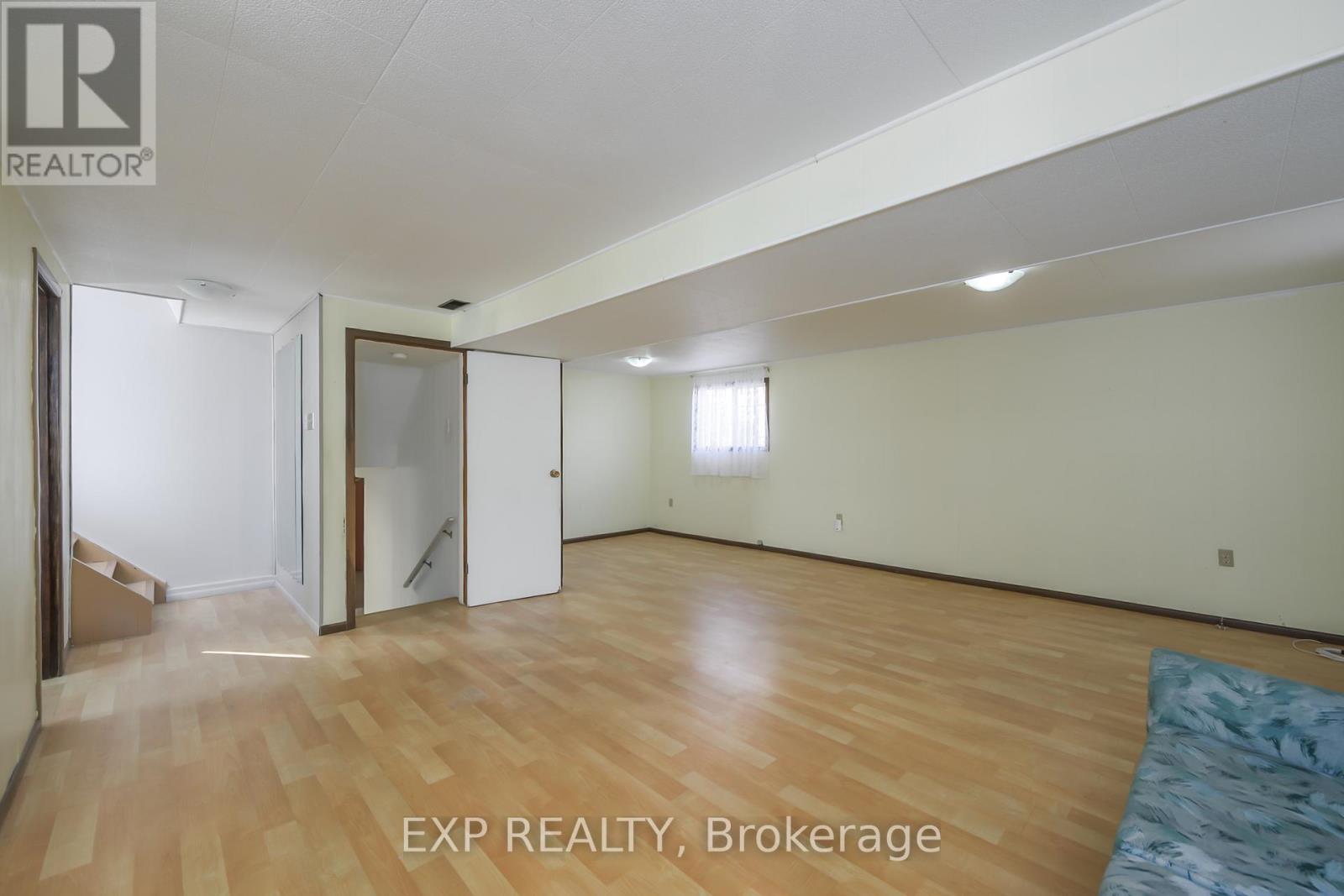 289 Fairhaven Circle, London East, Ontario  N5W 1E4 - Photo 19 - X12410664