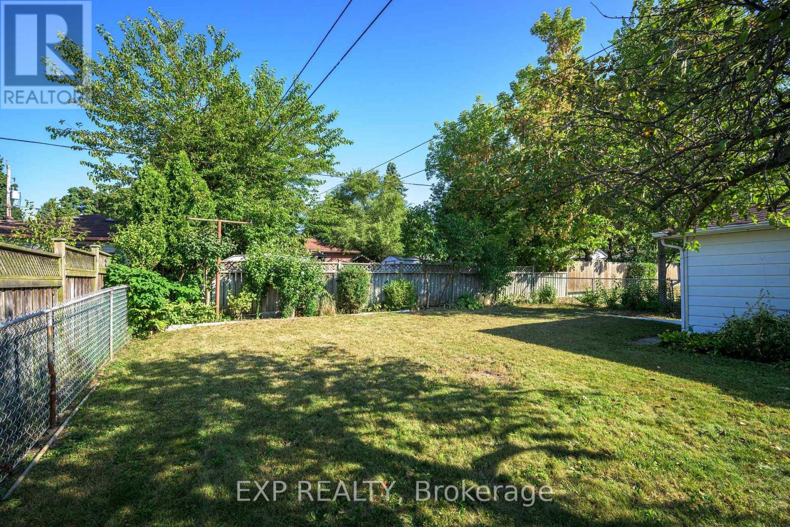 289 Fairhaven Circle, London East, Ontario  N5W 1E4 - Photo 29 - X12410664