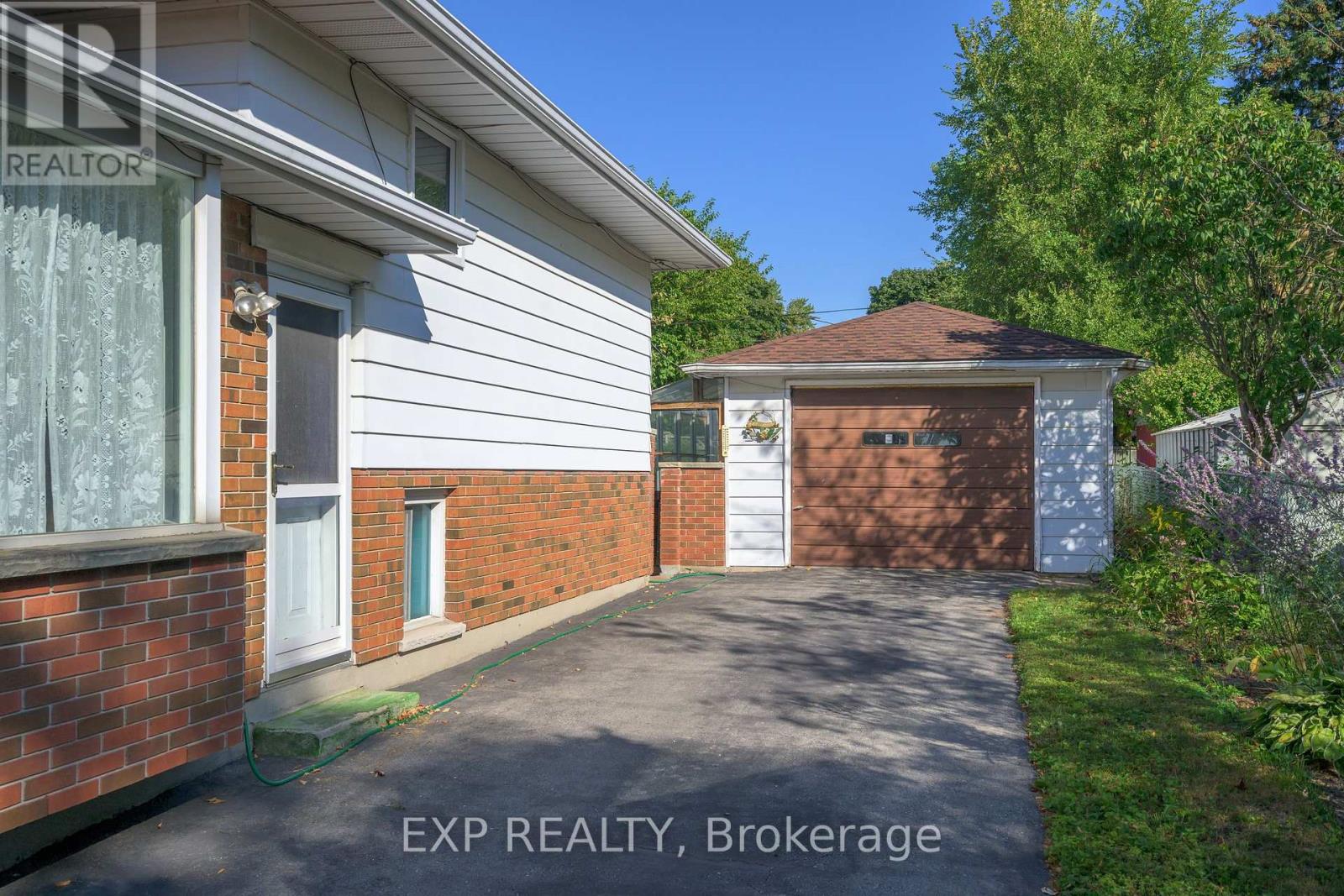 289 Fairhaven Circle, London East, Ontario  N5W 1E4 - Photo 35 - X12410664