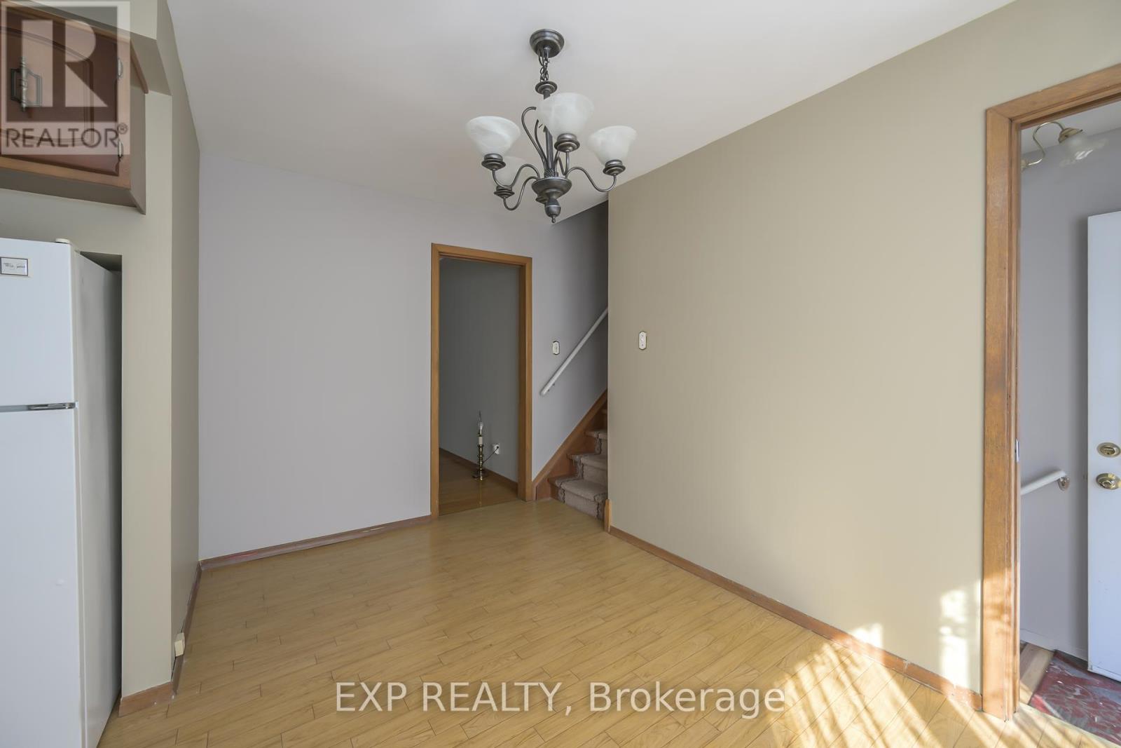 289 Fairhaven Circle, London East, Ontario  N5W 1E4 - Photo 8 - X12410664