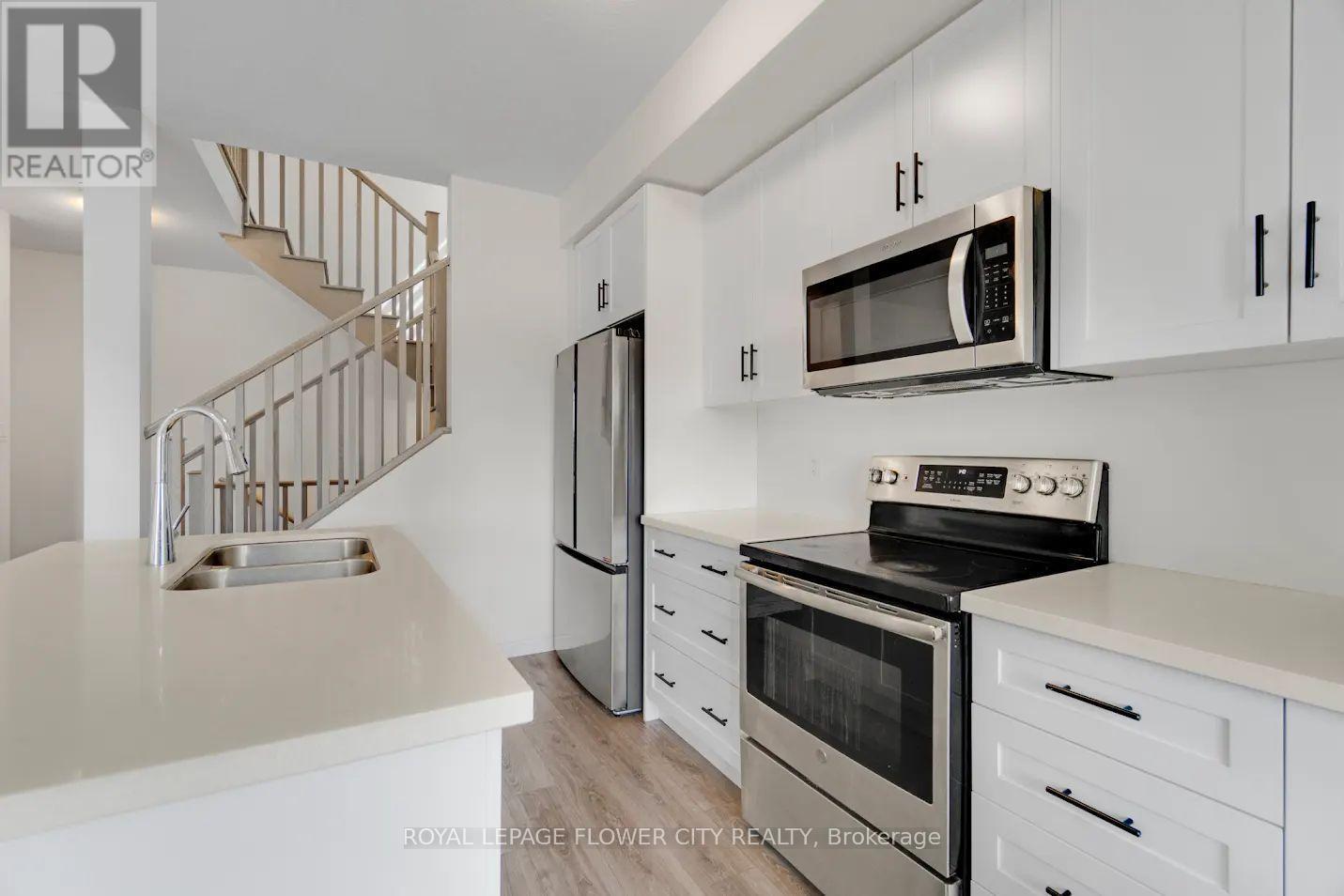 91 - 10 Birmingham Drive, Cambridge, Ontario  N1R 0C6 - Photo 13 - X12410521