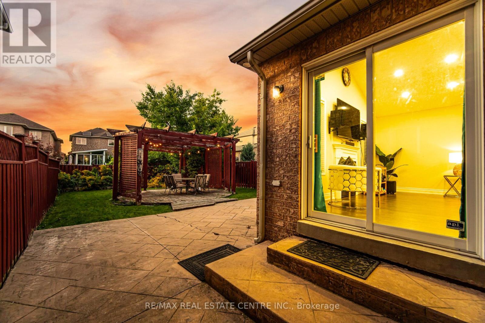 3191 Oakview Road, Mississauga, Ontario  L5N 7N9 - Photo 38 - W12409811