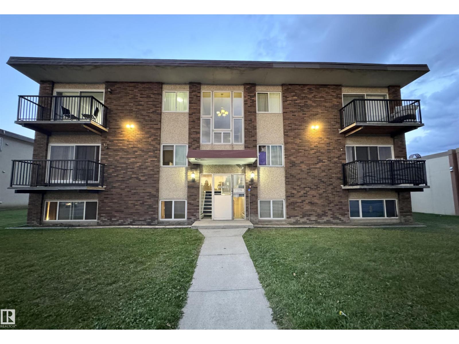 #303 12921 127 St Nw, Edmonton, Alberta  T5L 1B1 - Photo 1 - E4458190