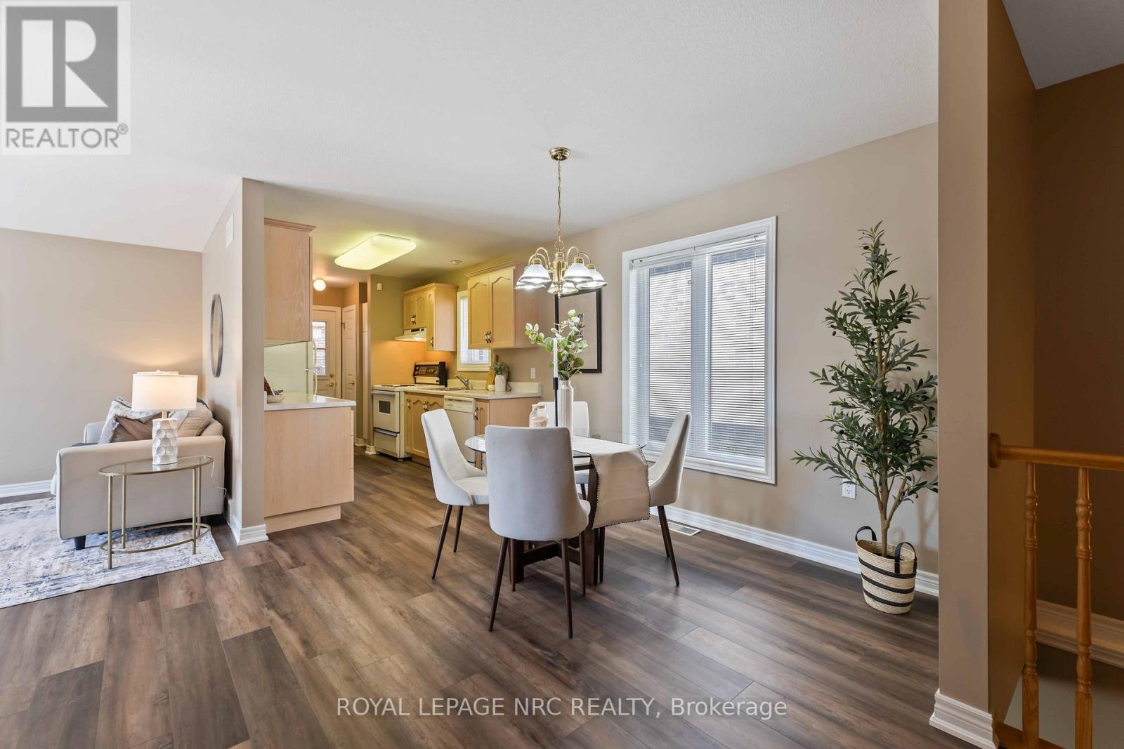 3900 Rainbow Lane, Lincoln, Ontario  L0R 2C0 - Photo 11 - X12371807