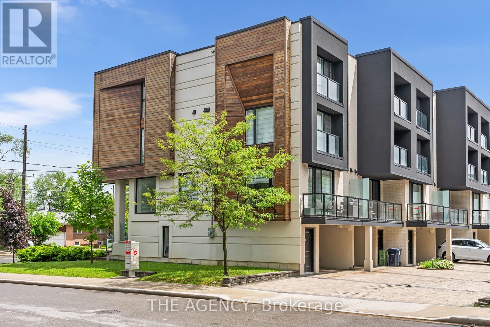 3062 Bayview Avenue, Toronto, Ontario  M2M 3R7 - Photo 2 - C12410665