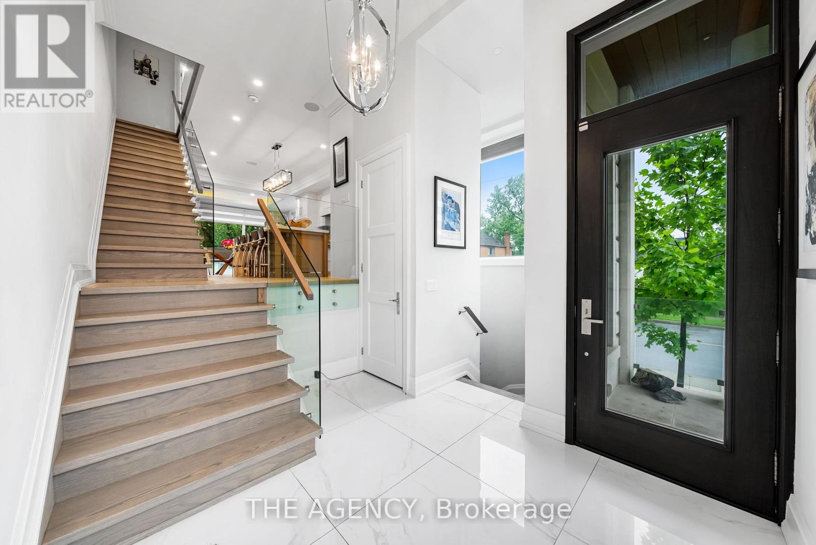 3062 Bayview Avenue, Toronto, Ontario  M2M 3R7 - Photo 4 - C12410665