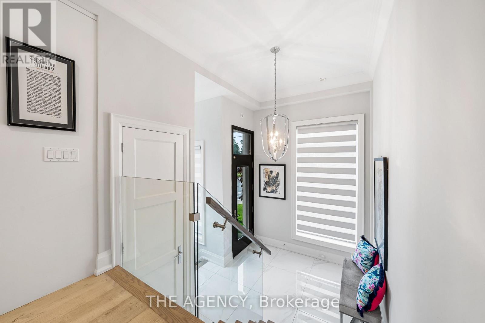 3062 Bayview Avenue, Toronto, Ontario  M2M 3R7 - Photo 5 - C12410665
