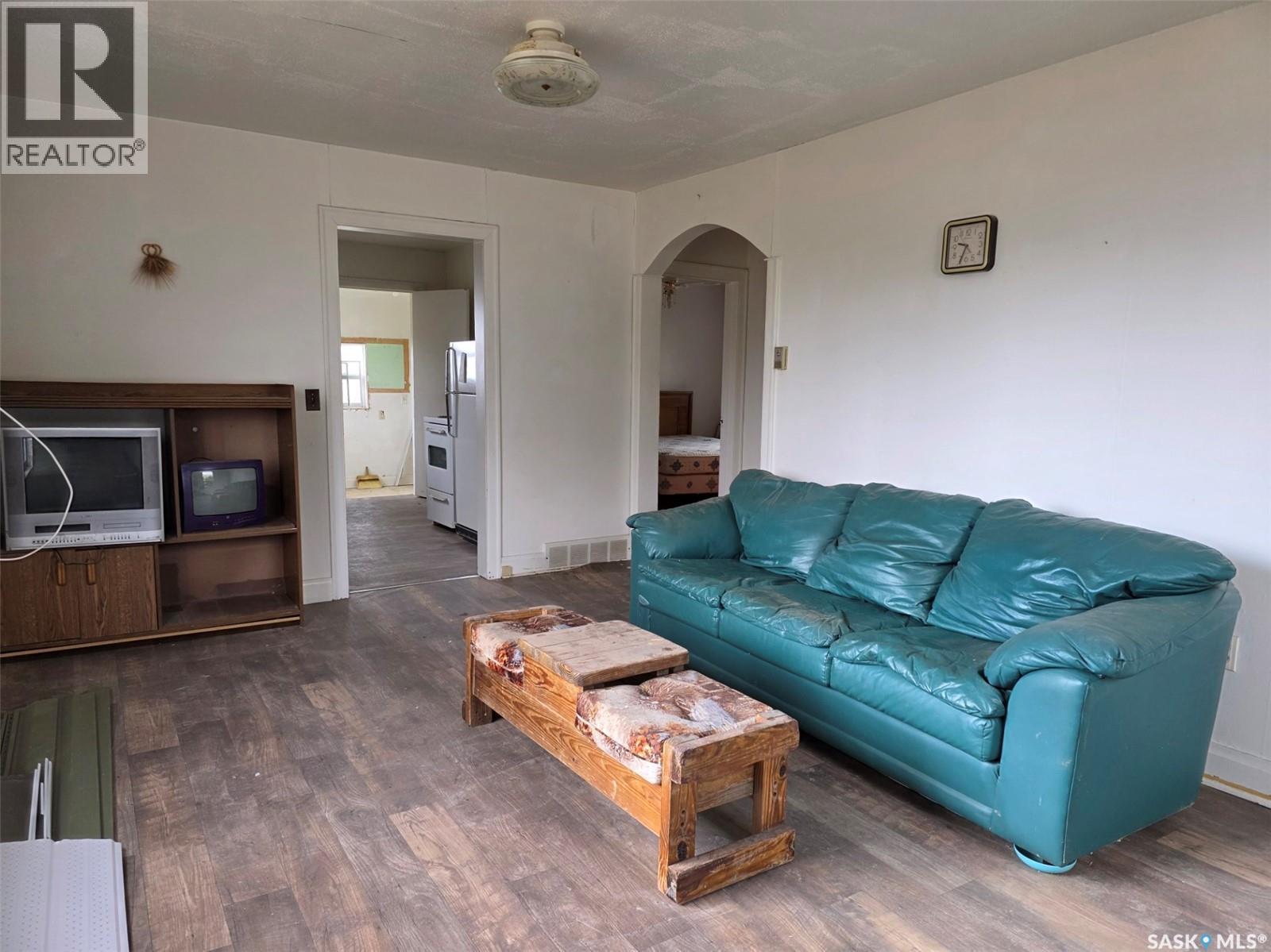 163 Wallace Street, Mankota, Saskatchewan  S0H 2W0 - Photo 6 - SK018540