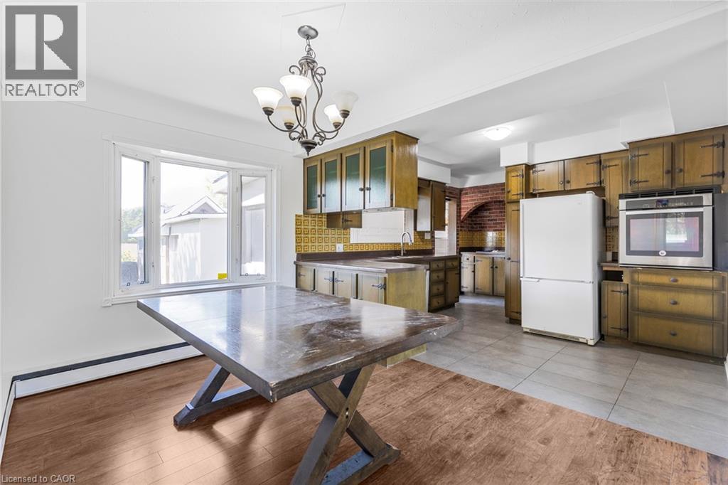 585 Fifth Road E, Stoney Creek, Ontario  L8J 3K9 - Photo 8 - 40771003