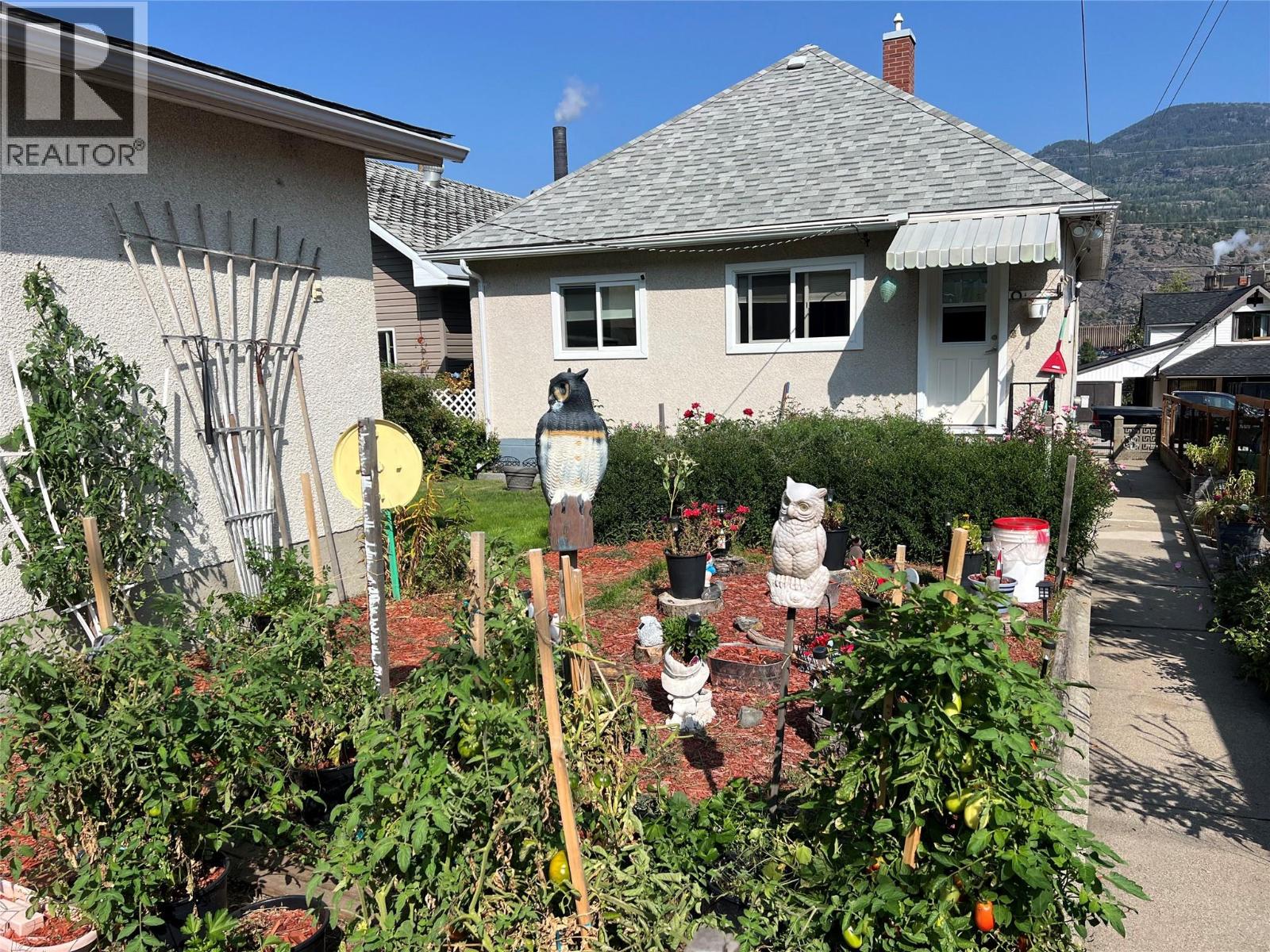 930 Milligan Avenue, Trail, British Columbia  V1R 3H7 - Photo 23 - 10363202
