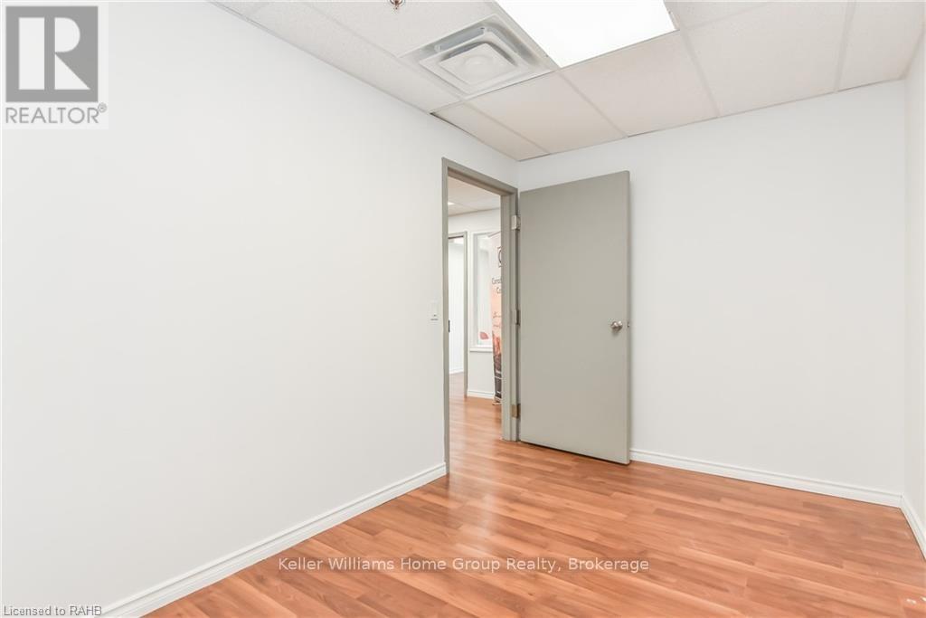 108 - 1083 Gordon Street, Guelph, Ontario  N1G 0E8 - Photo 3 - X12410681