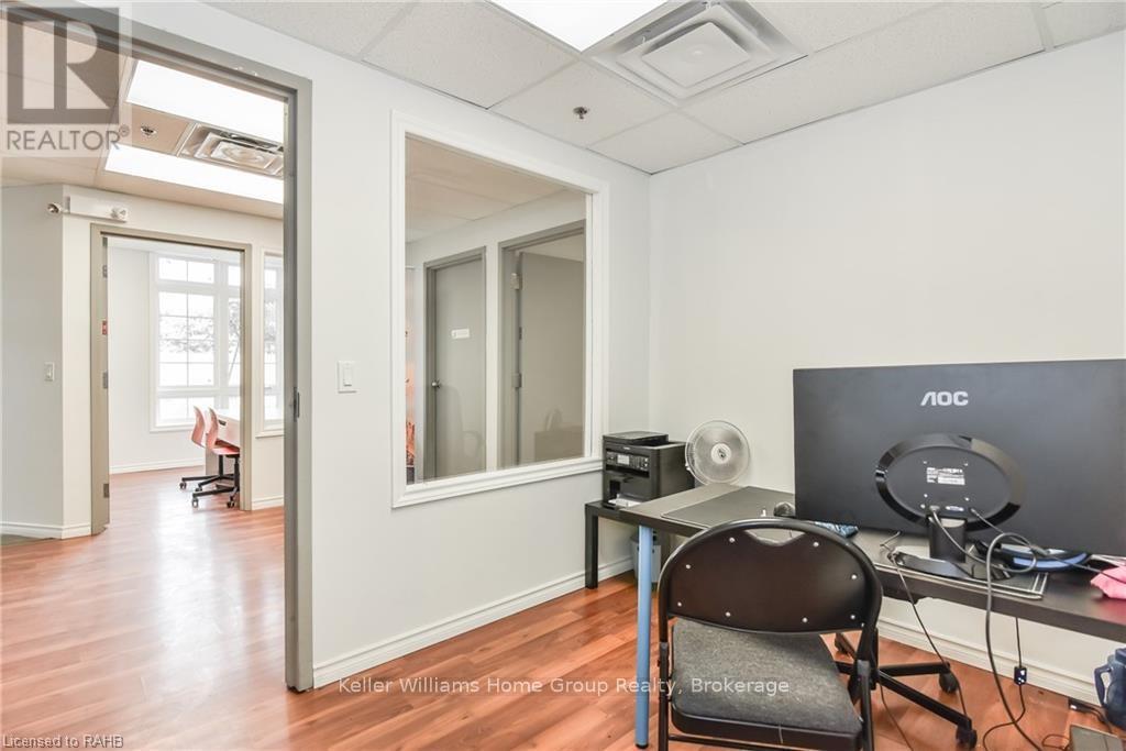 108 - 1083 Gordon Street, Guelph, Ontario  N1G 0E8 - Photo 6 - X12410681
