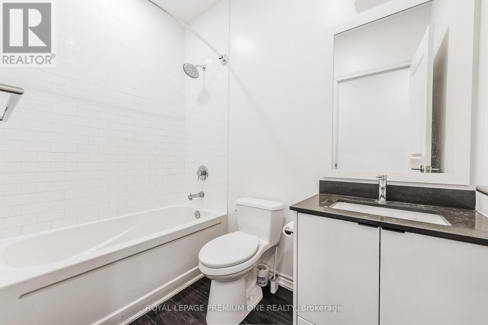 516 - 571 Prince Edward Drive N, Toronto, Ontario  M8X 0A1 - Photo 25 - W12410647