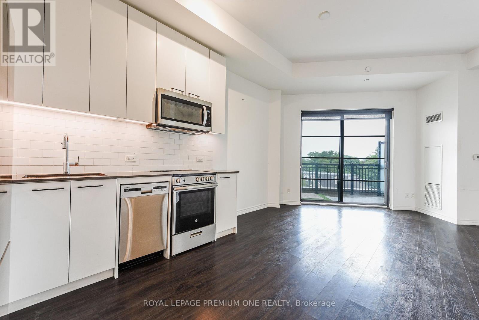 516 - 571 Prince Edward Drive N, Toronto, Ontario  M8X 0A1 - Photo 26 - W12410647