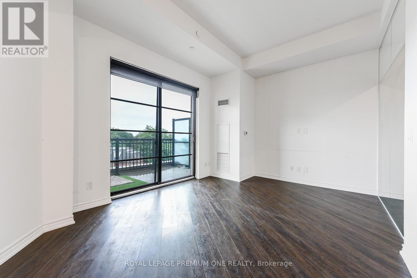 516 - 571 Prince Edward Drive N, Toronto, Ontario  M8X 0A1 - Photo 27 - W12410647