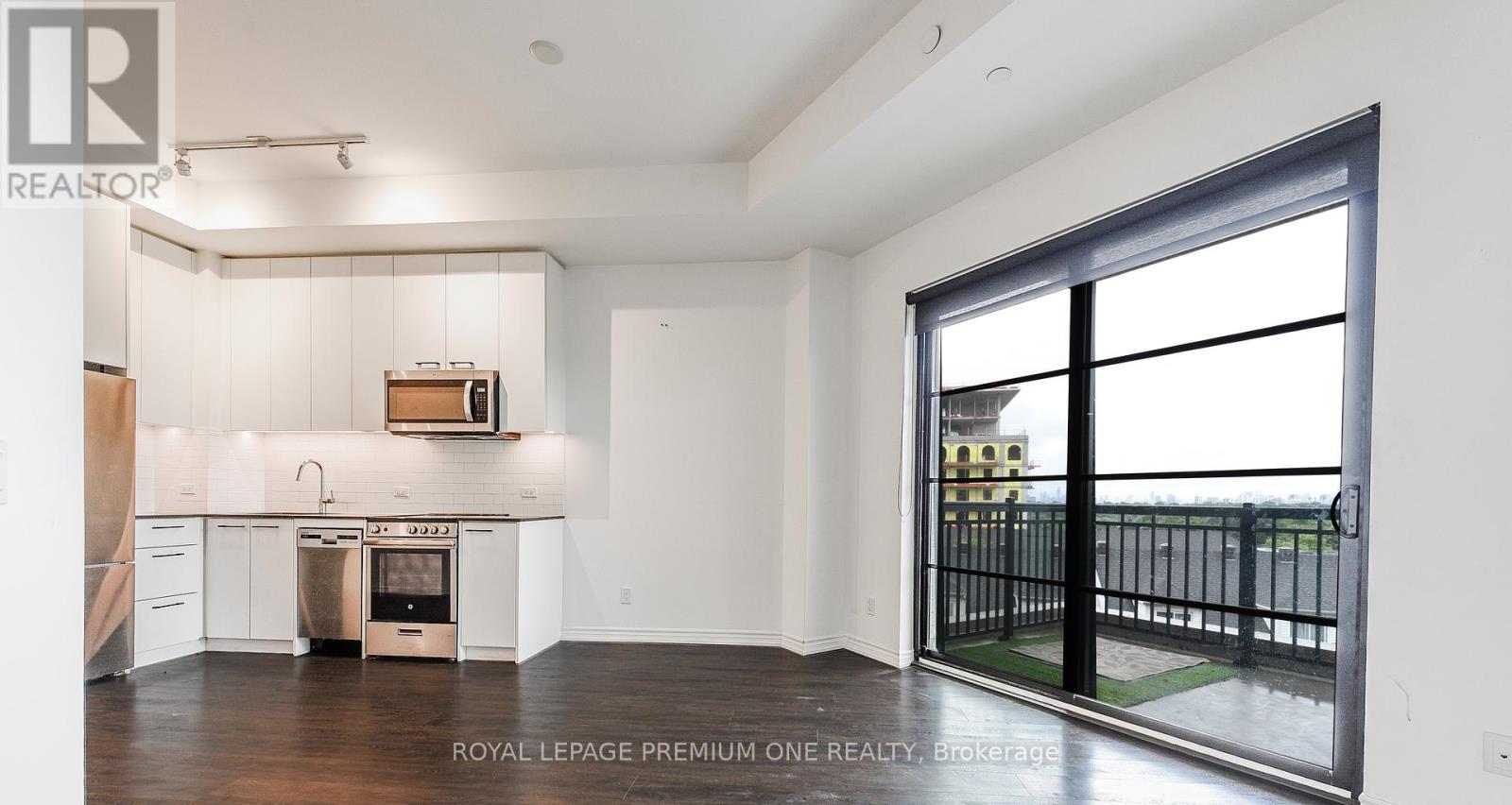 516 - 571 Prince Edward Drive N, Toronto, Ontario  M8X 0A1 - Photo 28 - W12410647