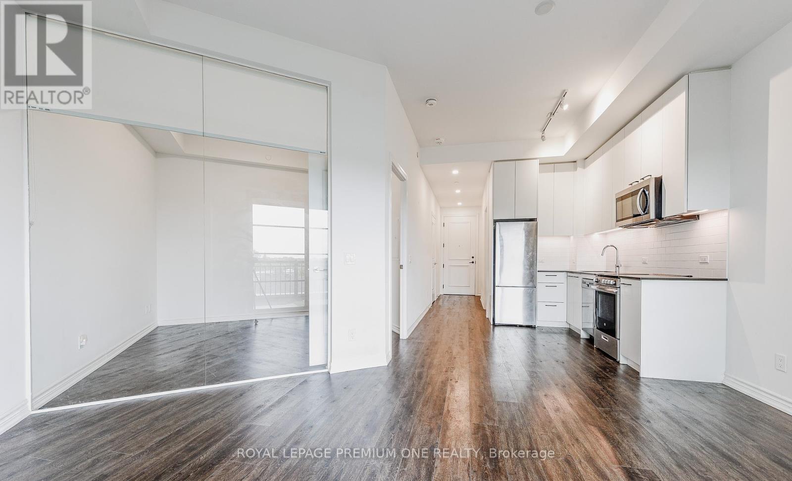 516 - 571 Prince Edward Drive N, Toronto, Ontario  M8X 0A1 - Photo 29 - W12410647