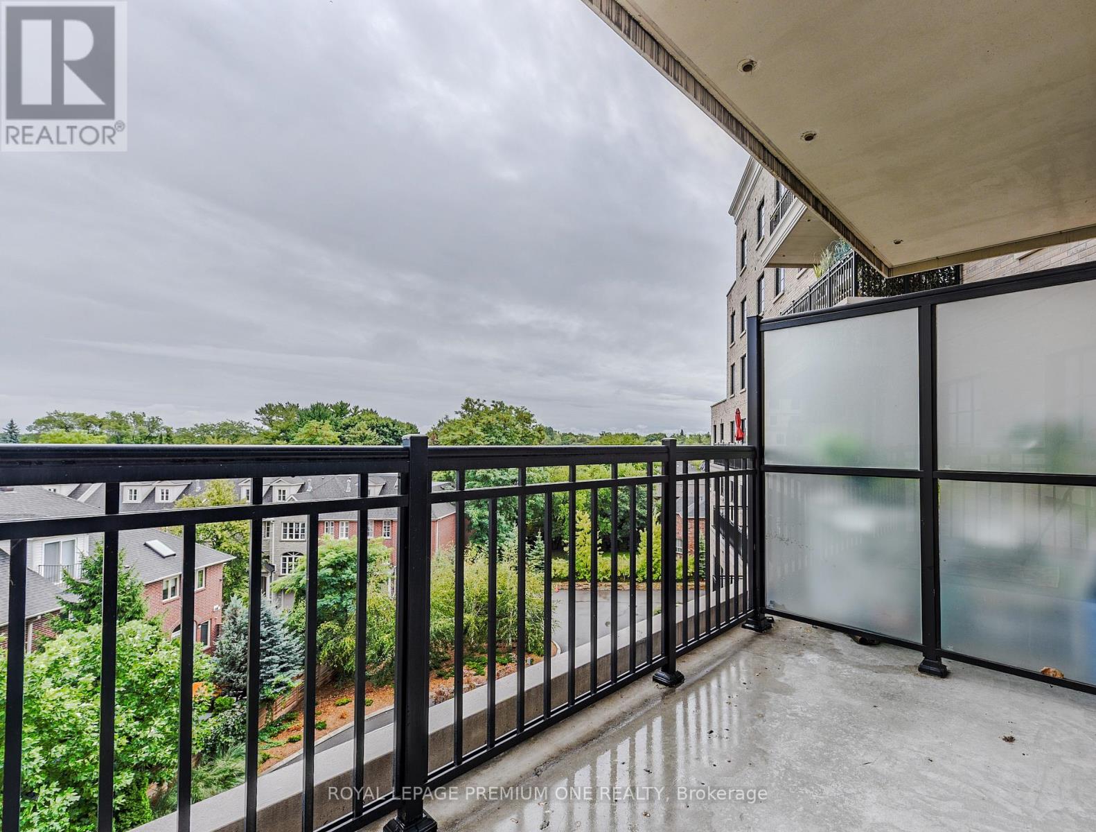 516 - 571 Prince Edward Drive N, Toronto, Ontario  M8X 0A1 - Photo 34 - W12410647