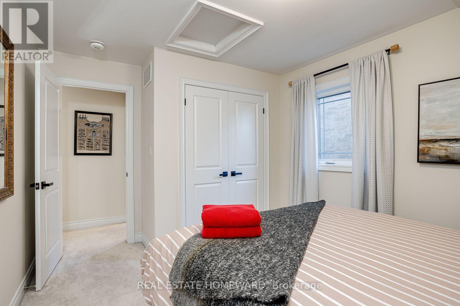 233 Strachan Street, Port Hope, Ontario  L1A 0E7 - Photo 10 - X12410641
