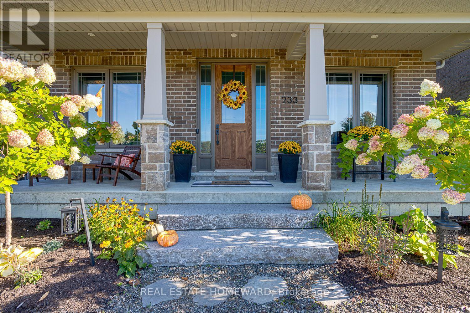233 Strachan Street, Port Hope, Ontario  L1A 0E7 - Photo 5 - X12410641